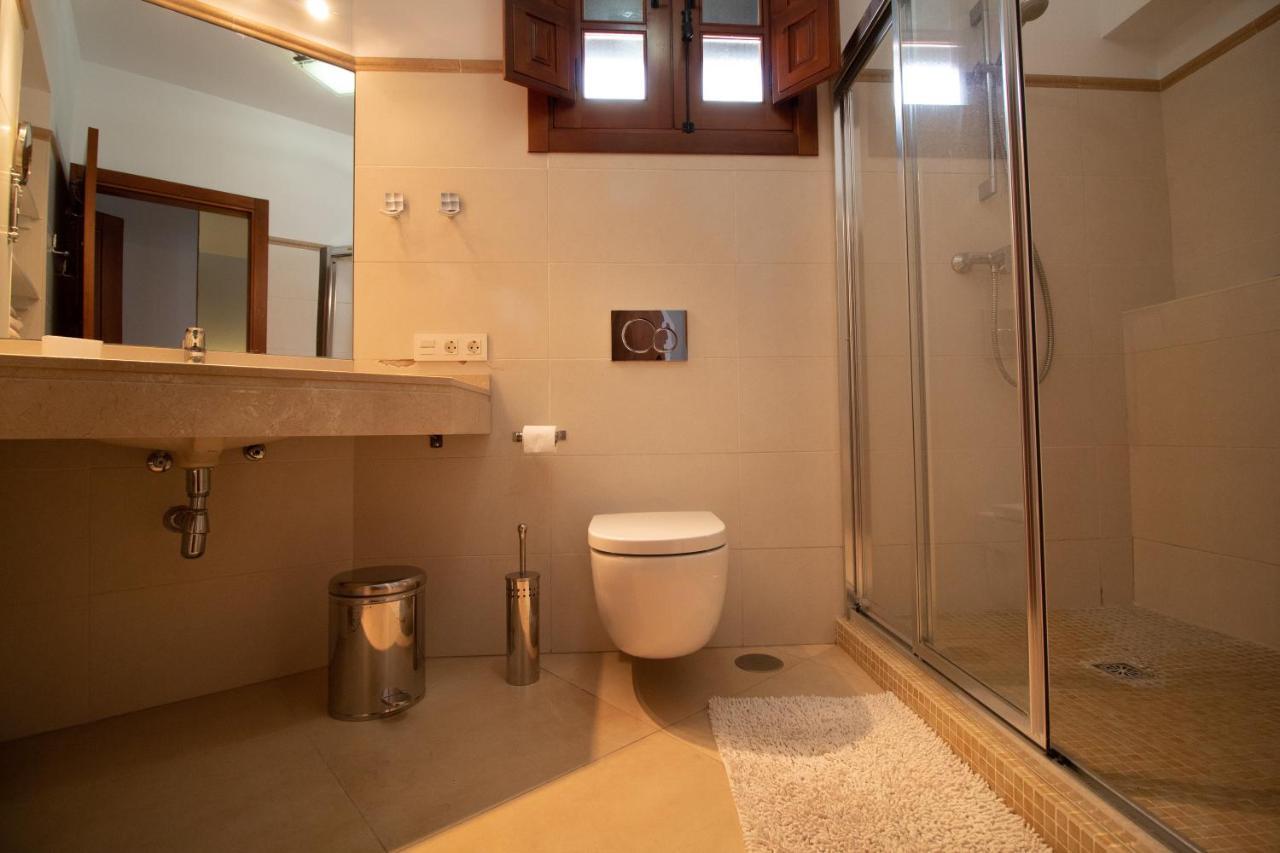 Quiet House In Village Center With Mountains Views フリヒリアナ エクステリア 写真